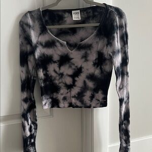 PINK Victoria's Secret Black & Gray Tie-Dye Ribbed Long Sleeve Top